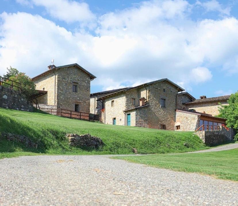 Вилла Costa D'Orsola Понтремоли Экстерьер фото